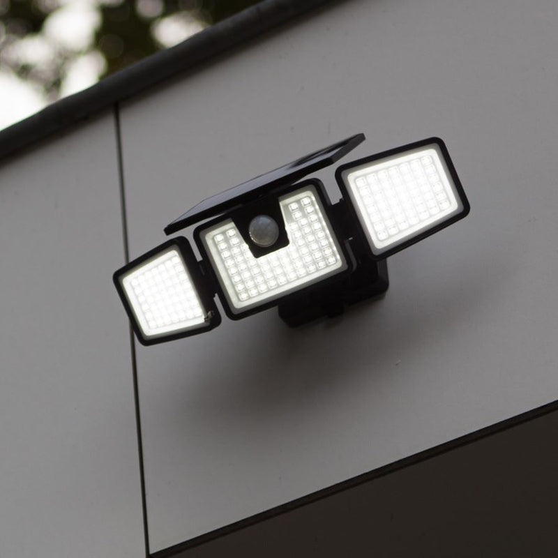 Briti LED Solar Security Light with PIR Motion Sensor